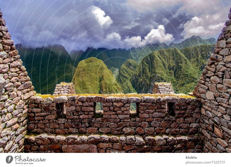 Inkastadt Machu Picchu (Peru) Tourismus Berge u. Gebirge Wolken Regen Wald Stadt Ruine Gebäude Terrasse Wege & Pfade Stein alt entdecken historisch