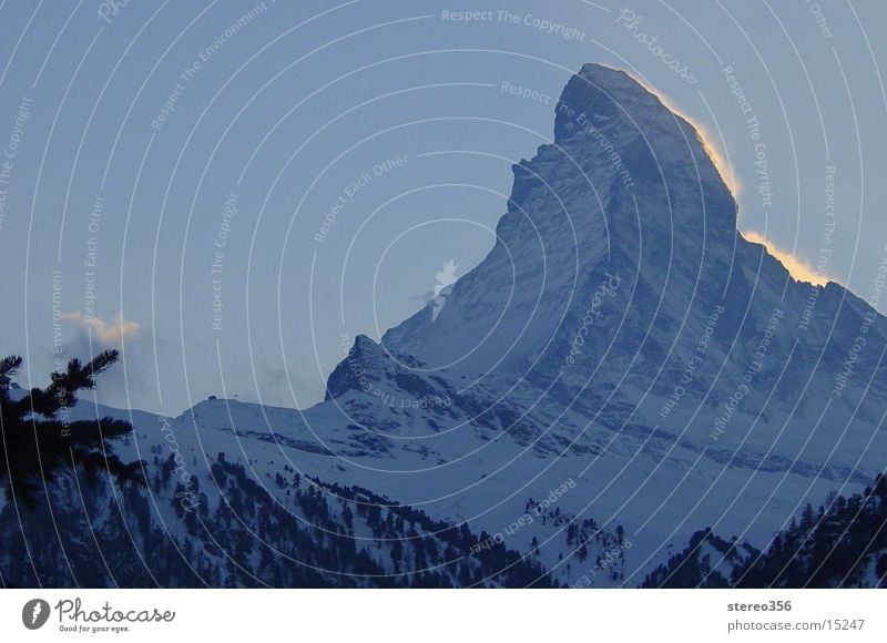 It Does Matter, Horn! Winter Gipfel Sonnenuntergang Berge u. Gebirge Alpen Matterhorn Schnee Abendrot.