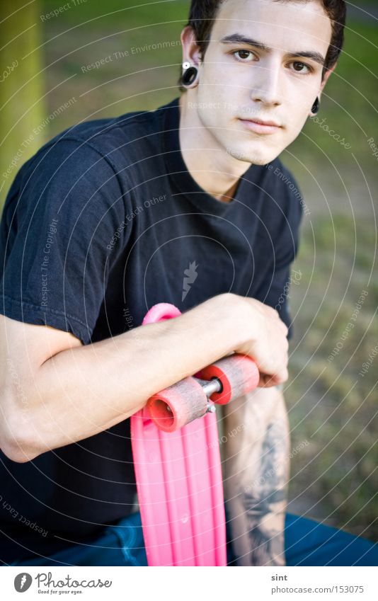 ausgerollt Funsport Jugendliche Skateboarding Dschungel Sommer Brett rosa Plastik rollen jugend Stilrichtung Altbier 80s ohrringe augen pausieren