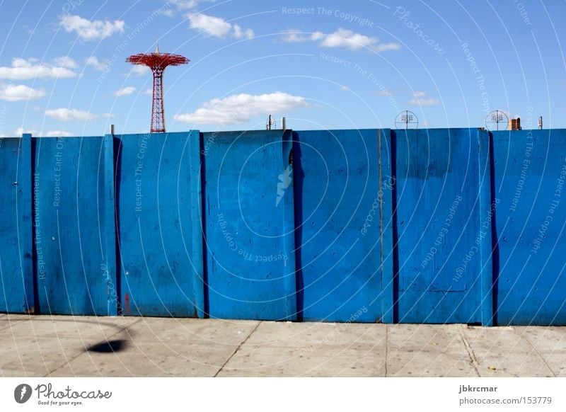 Coney Island Autumn Vergnügungspark New York City USA Stars and Stripes Zaun Attraktion Amerika Freizeit & Hobby Einsamkeit leer verfallen