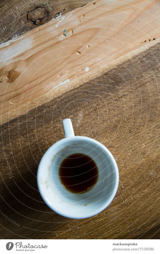 wachmacher Lebensmittel Getränk trinken Heißgetränk Kaffee Espresso Tasse Lifestyle Stil Design Gesunde Ernährung Rauschmittel Häusliches Leben Wohnung