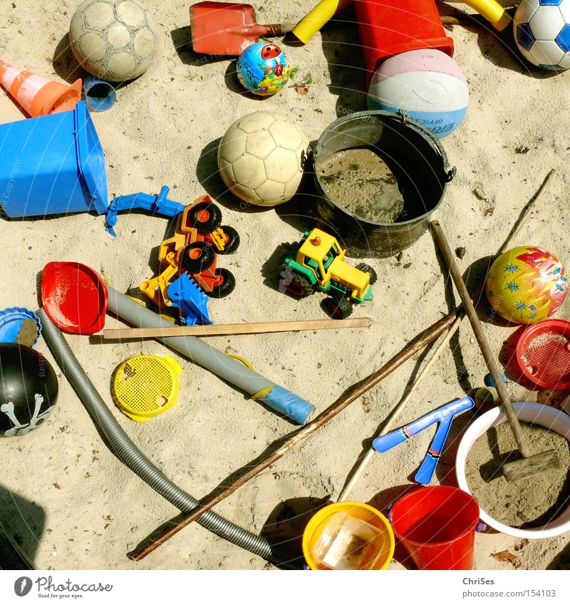 SandkastenChaos Spielzeug chaotisch durcheinander Ball Eimer Schaufel Traktor Bagger Schlamm 7 Stock Spielen Freizeit & Hobby silbersand ChriSes Kindheit