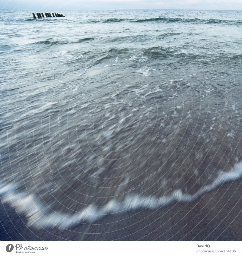 Erfrischung Meer See Ostsee Wasser Wellen Wellengang Küste Strand Sand Sommer
