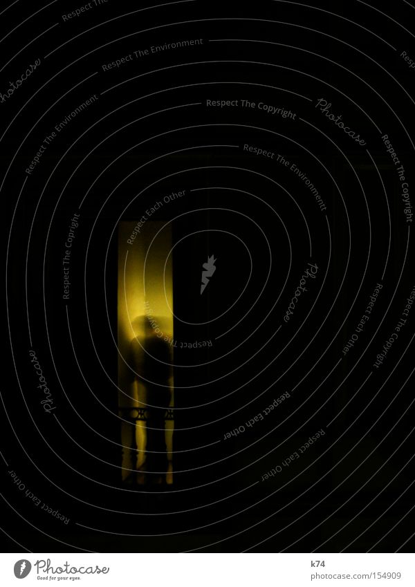 Alfred H. Nacht Balkon Mensch Bewegung Silhouette virtuell unklar diffus unheimlich Angst Thriller dunkel Seele Krimi Panik Schauder verrückt