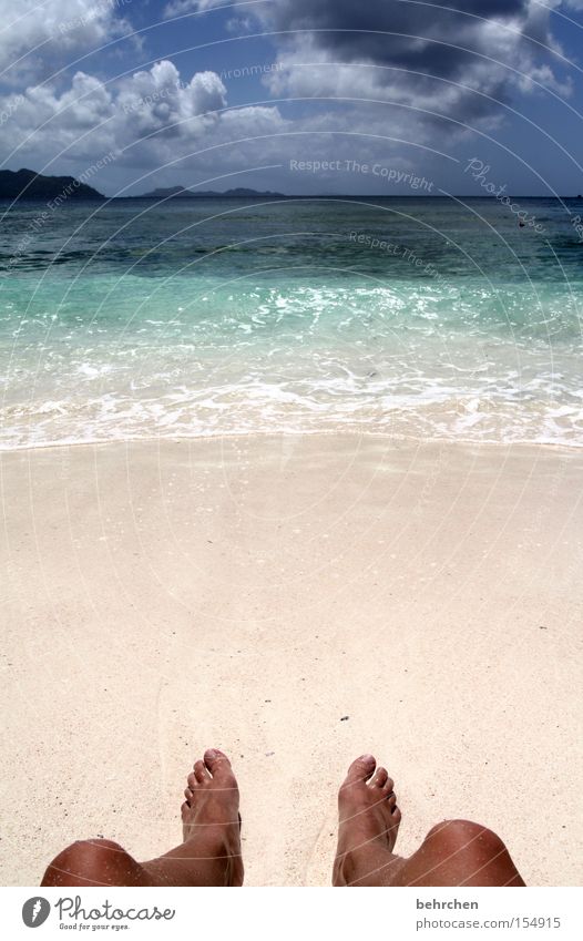knusprig Ferien & Urlaub & Reisen Tourismus Ausflug Abenteuer Ferne Freiheit Fuß Sand Wasser Himmel Wolken Wellen Küste Strand Meer Indischer Ozean
