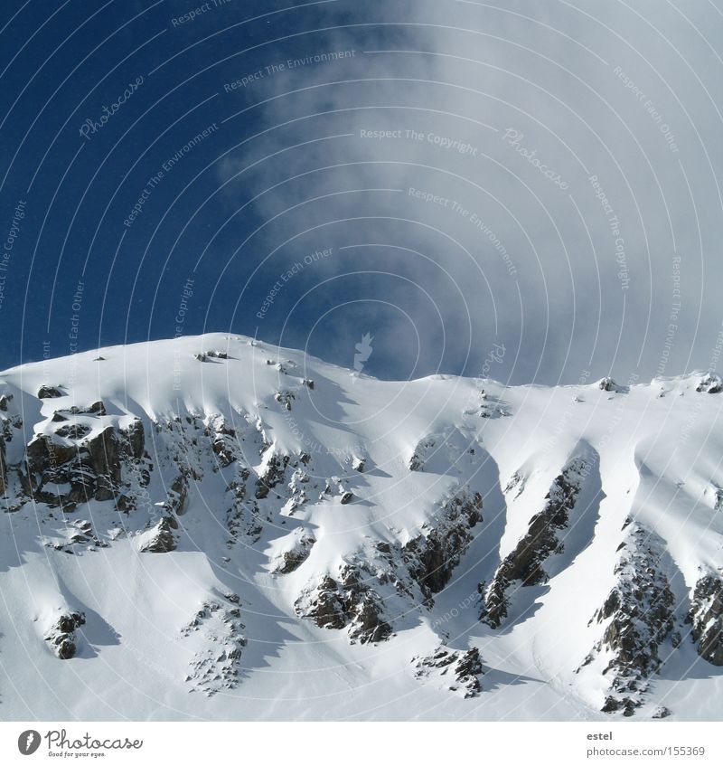 Schneewehen I Alpen Österreich Wolken blau weiß Berge u. Gebirge Gletscher Winter Felsen Skipiste Nebel kalt