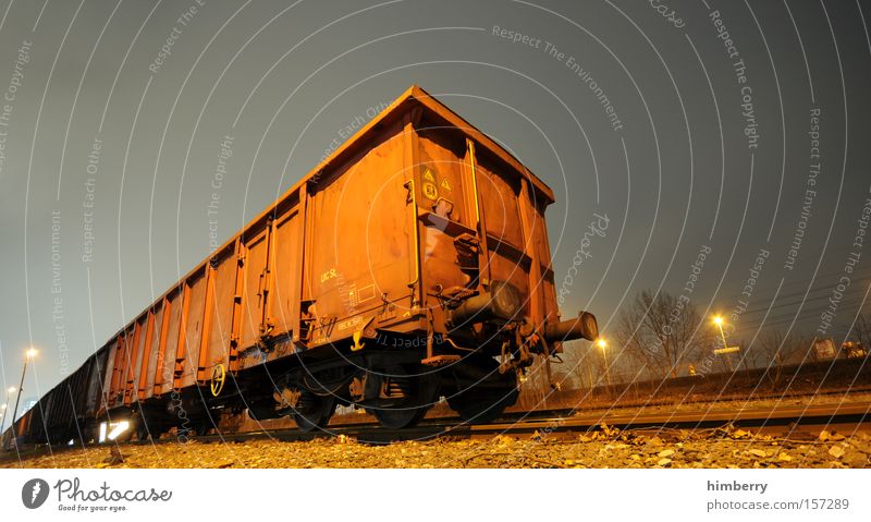 zug um zug Eisenbahn Verkehr Güterverkehr & Logistik Eisenbahnwaggon Güterwaggon Container Spedition Gleise Schienenverkehr Industrie