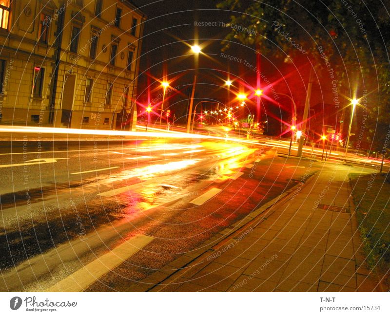 Kreuzung #1 Nacht Langzeitbelichtung Ampel Geschwindigkeit Straße Mischung