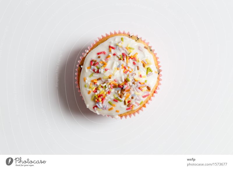 Muffins im Detail als Freisteller Kuchen Dessert Dekoration & Verzierung hell nah Cupcake Hintergrundbild Zuckerguß verziert Zuckerstreusel Streusel Backdekor