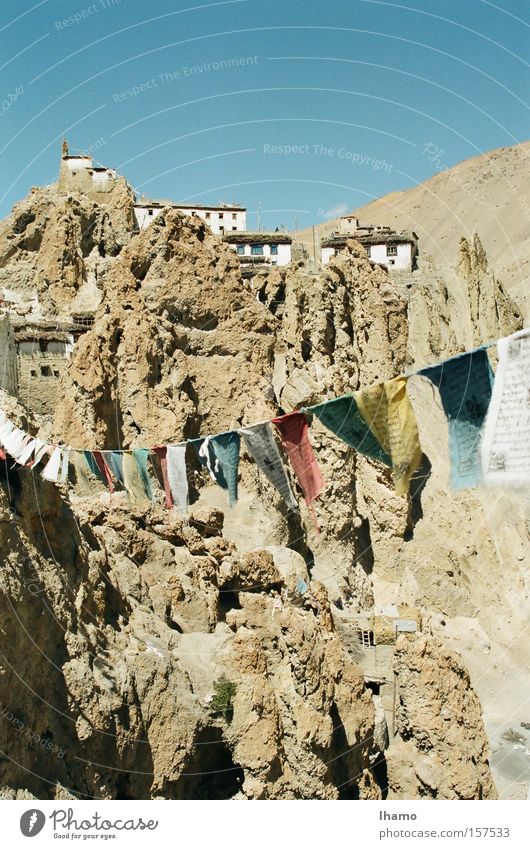 Verbunden Indien Buddhismus Gebetsfahnen abgelegen Berge u. Gebirge herzlich staubig Spaziergang wunderbar Spiti Valley Dankhar Home Stay Farbe