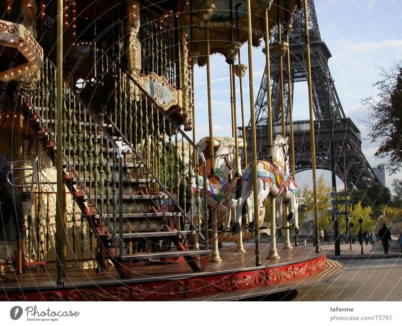 Karussell Kinderkarussell Paris Tour d'Eiffel historisch Jahrmarkt