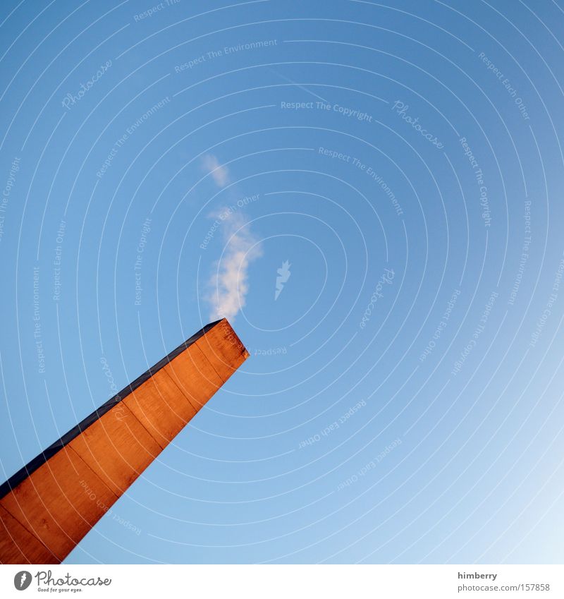 auf sparflamme Heizung Energie Emission ökologisch Energiesparer Abgas Schadstoff Schornstein Industriefotografie Fabrik Gebäude Kohlendioxid Rauch