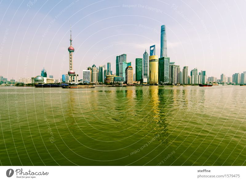 Am gelben Fluss Himmel Frühling Schönes Wetter Flussufer Stadt Skyline Hochhaus Shanghai China Pu Dong Reflexion & Spiegelung Zukunft überbevölkert