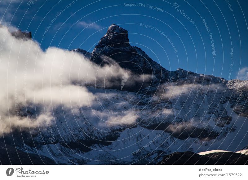 Schneebedeckter Berg in Savoien II Zentralperspektive Starke Tiefenschärfe Sonnenstrahlen Sonnenlicht Lichterscheinung Silhouette Kontrast Schatten Tag
