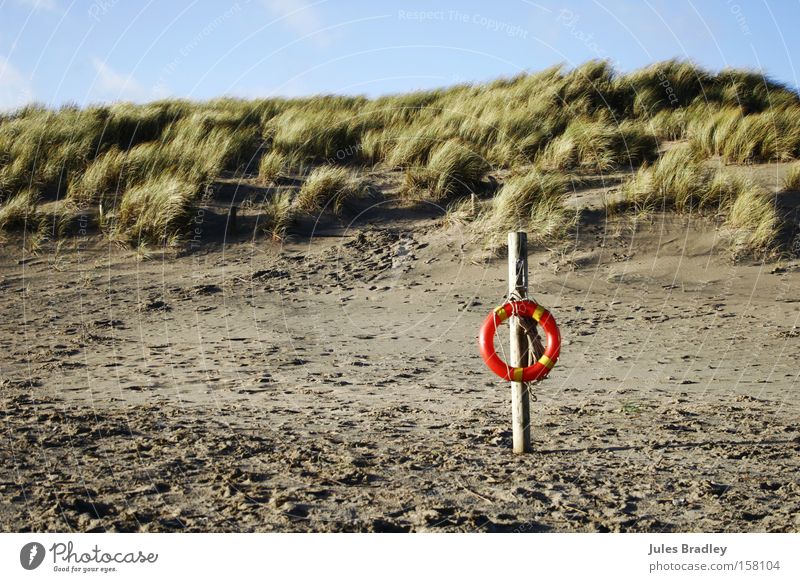 Wind, Sand & Dunes Landschaft Strand Rettungsring Fußspur wild Einsamkeit Republik Irland Ferien & Urlaub & Reisen Blauer Himmel Sonnenlicht Küste Erde
