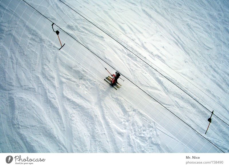 liften Winter Wintersport weiß Spuren aufwärts alpin Berge u. Gebirge Skipiste Winterurlaub Skilift schlepplift Schnee Skifahren