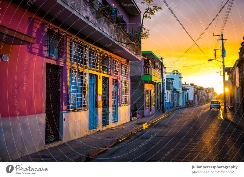 CAMAGUEY, CUBA - Straßenansicht des UNESCO-Erbstadtzentrums Stil Ferien & Urlaub & Reisen Tourismus Sightseeing Haus Kultur Erde Kleinstadt Stadt Platz Gebäude