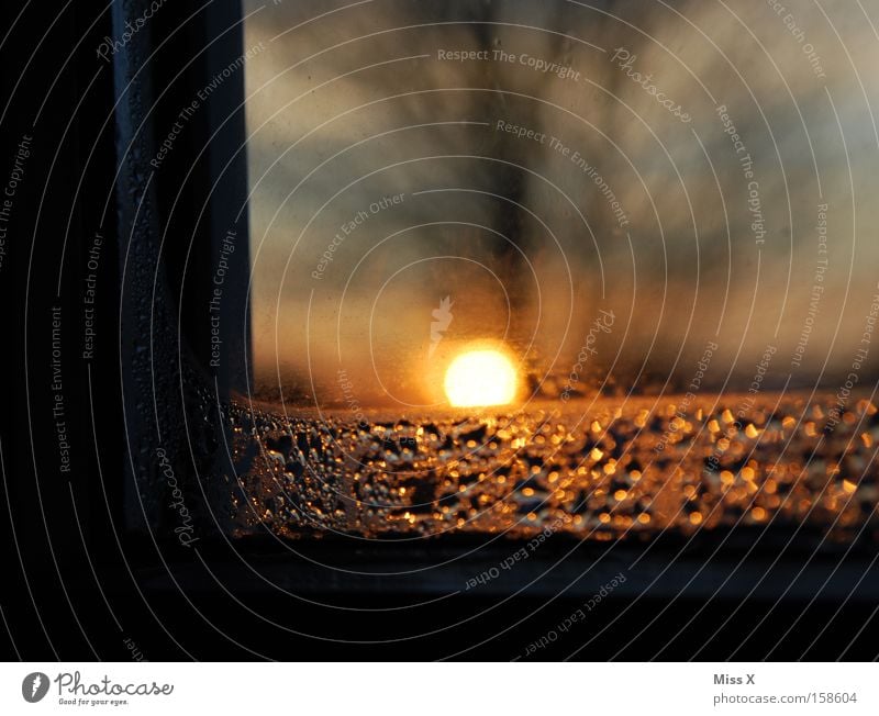 Sonnenaufgang Wasser ein lizenzfreies Stock Foto von