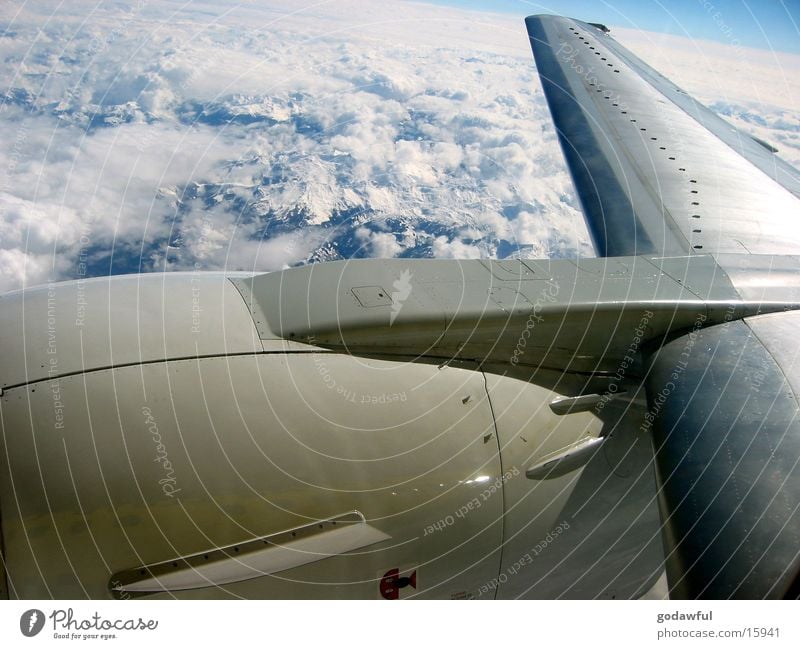 Turbine Flugzeug Triebwerke Wolken Luftverkehr Alpen Tragfläche Himmel