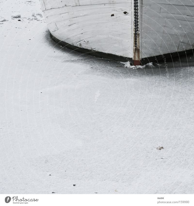 Eisbrecher Wasserfahrzeug Kahn Meer Hafen Anlegestelle weiß kalt Winter Frost Holz Schifffahrt Expedition Polarmeer Schwarzweißfoto