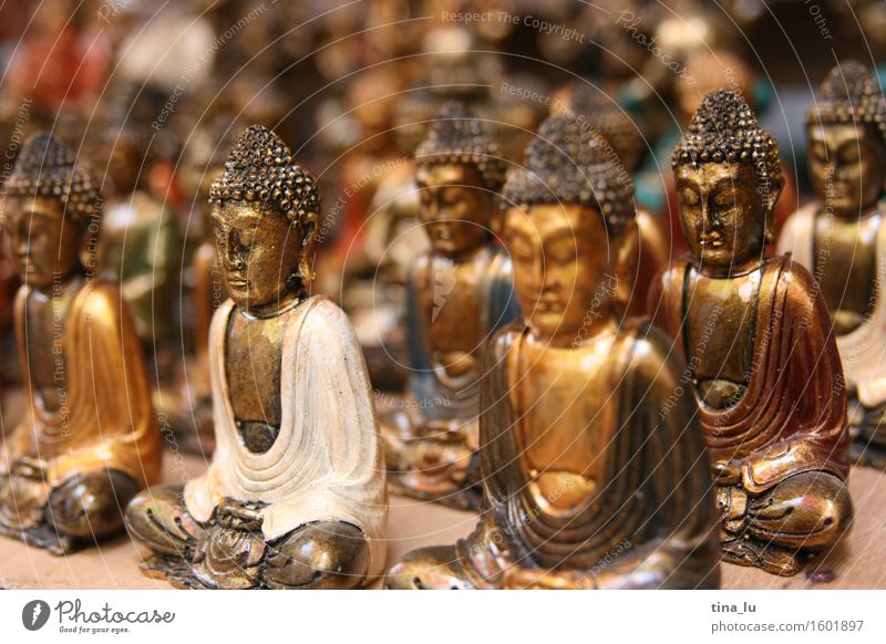 Buddhas Kultur Buddha Statue Buddhismus Marktstand Kunsthandwerk Asien Ubud Bali Indonesien Figur Gold Glück Kraft Mut Liebe Menschlichkeit Gelassenheit