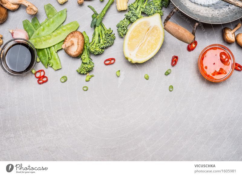 Gemüse Zutaten für Asiatische Küche Lebensmittel Kräuter & Gewürze Öl Ernährung Mittagessen Büffet Brunch Festessen Bioprodukte Vegetarische Ernährung Diät Topf