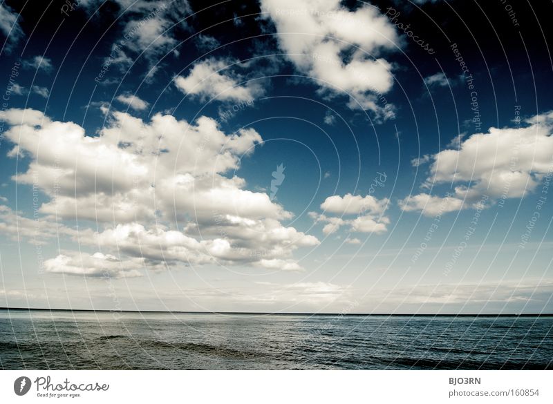 Atemtherapie Luft Sauerstoff Wasser Freiheit Himmel Wolken Meer See blau Reflexion & Spiegelung Wellen Erholung Ostsee Rügen Querformat Außenaufnahme