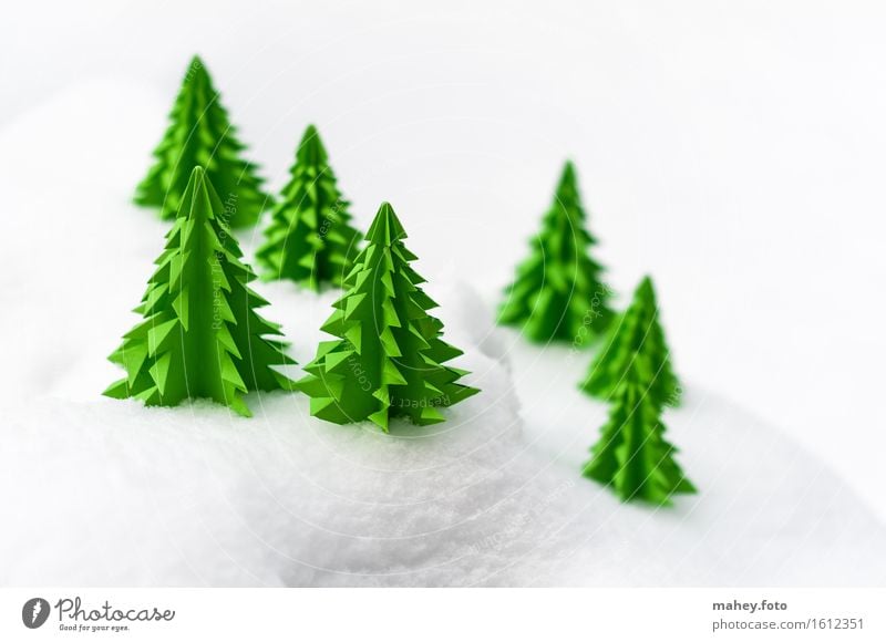 Papierwald Basteln Handarbeit Winter Dekoration & Verzierung Weihnachten & Advent Landschaft Schnee Baum Wald Hügel einfach kalt klein grün weiß Weihnachtsbaum