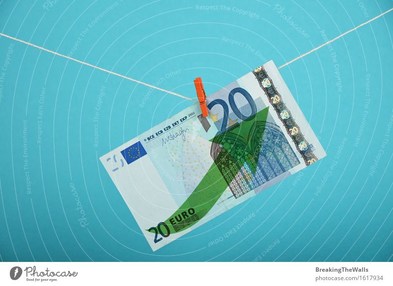 Wachstum der europäischen Wirtschaft, Stärkung der Euro-Währung Geld Kapitalwirtschaft Börse Business Seil Eurozeichen Pfeil hängen stark blau grün Optimismus
