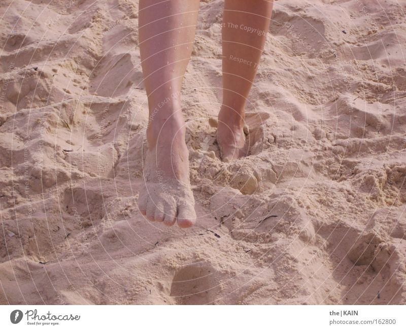 Füße am Strand Fuß Sand Meer Ferien & Urlaub & Reisen Beine Tunesien Sommer Erde Afrika
