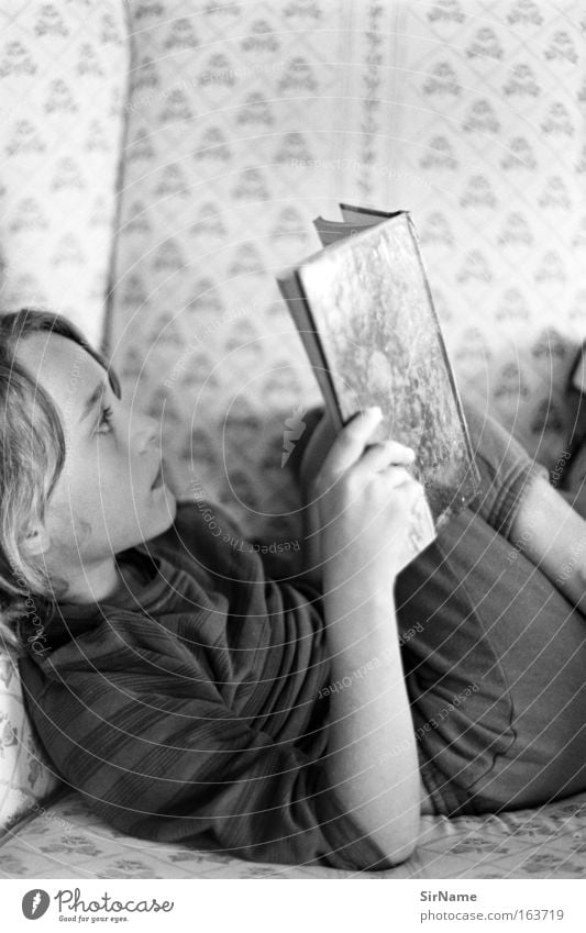 89 [nur noch dort] Freizeit & Hobby lesen Sessel Kindererziehung lernen Junge Kindheit 8-13 Jahre Printmedien Buch Denken entdecken liegen träumen einfach