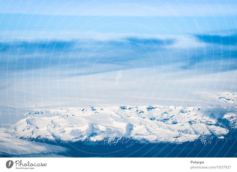 Schneien Sie auf Bergen in der isländischen Landschaft in der Perspektive Insel Schnee Berge u. Gebirge Natur Wolken Felsen Gletscher Vulkan Fluss Fluggerät
