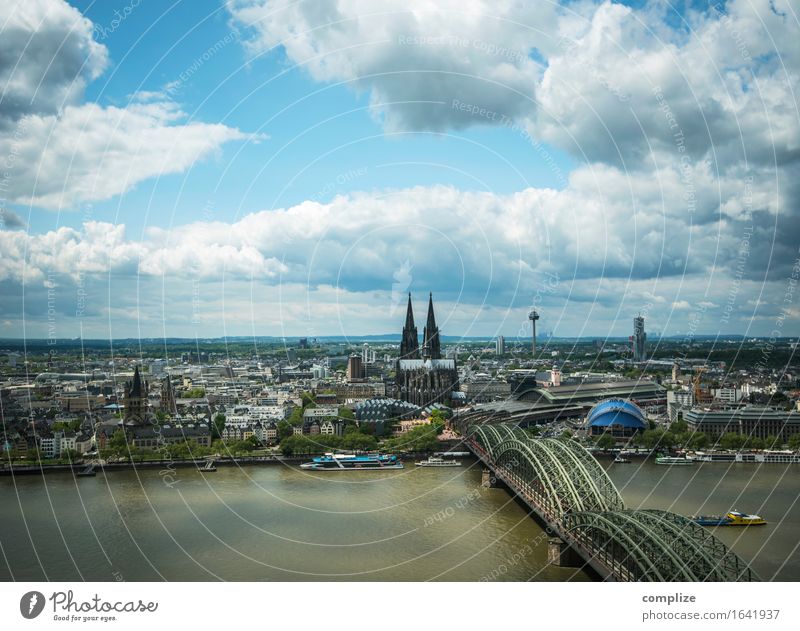 Köln wechselnd bewölkt Ferien & Urlaub & Reisen Tourismus Sightseeing Städtereise Wirtschaft Business Umwelt Wolken Horizont Sonne Klima Stadt Stadtzentrum