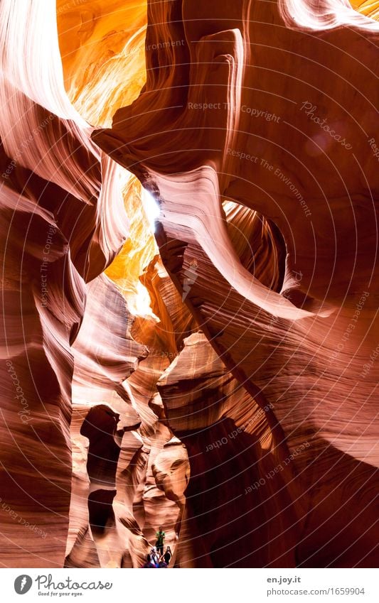 Einblicke Ferien & Urlaub & Reisen Tourismus Abenteuer Mensch 3 Natur Felsen Schlucht Antelope Canyon außergewöhnlich fantastisch gigantisch orange Begeisterung