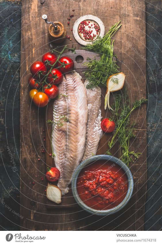 Seelachs Fischfilet mit Tomaten und Kräutern Lebensmittel Gemüse Kräuter & Gewürze Ernährung Mittagessen Abendessen Festessen Bioprodukte Vegetarische Ernährung