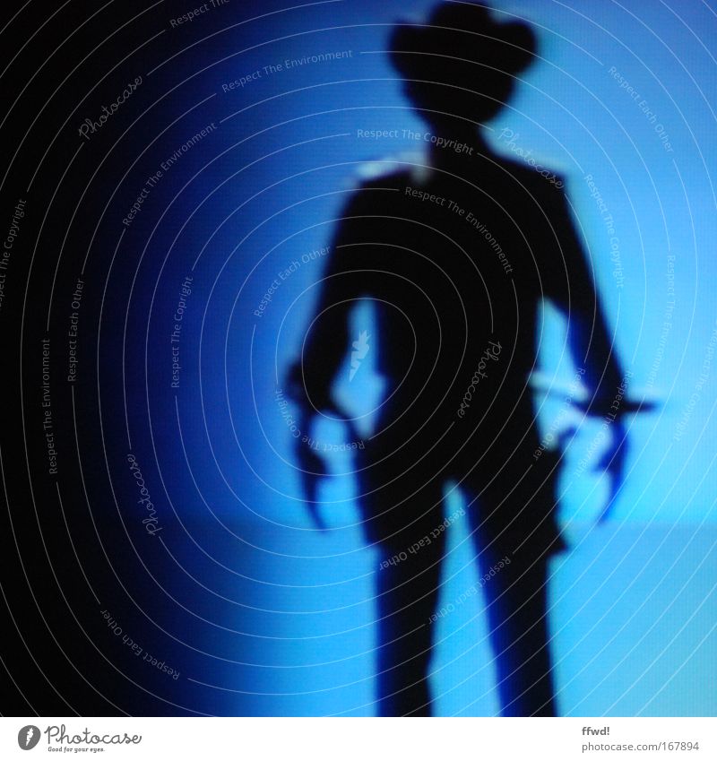 highnoon um dreiviertelzehn Farbfoto Abend Nacht Kunstlicht Schatten Silhouette Unschärfe Zentralperspektive Vorderansicht maskulin Mann Erwachsene 1 Mensch