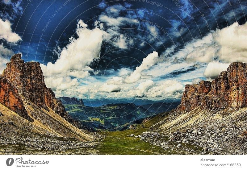 schlern Farbfoto Außenaufnahme Tag Panorama (Aussicht) Blick nach vorn Umwelt Natur Landschaft Felsen Alpen Berge u. Gebirge Gipfel Ferien & Urlaub & Reisen