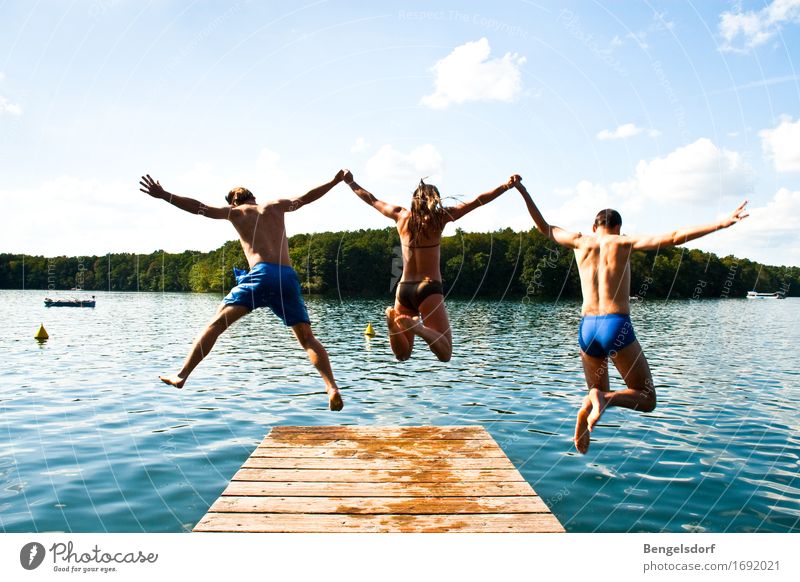 Jump Leben harmonisch Zufriedenheit Erholung ruhig Freizeit & Hobby Spielen Ferien & Urlaub & Reisen Tourismus Abenteuer Freiheit Sommer Sommerurlaub Sonne