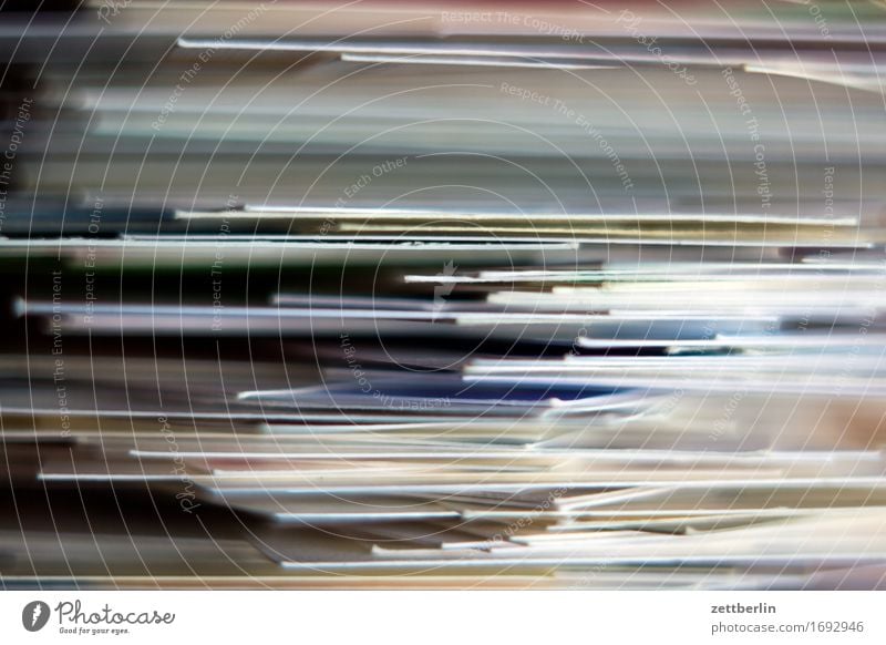 Visitenkarten Papier Karton Ausdruck Druck Drucker Druckerei schicht Stapel viele Schwache Tiefenschärfe Unschärfe Hintergrundbild Grafik u. Illustration