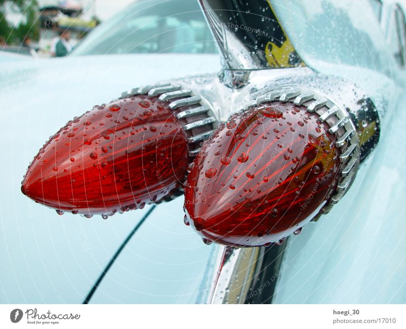 Schnee auf Rücklicht eines Auto - ein lizenzfreies Stock Foto von Photocase
