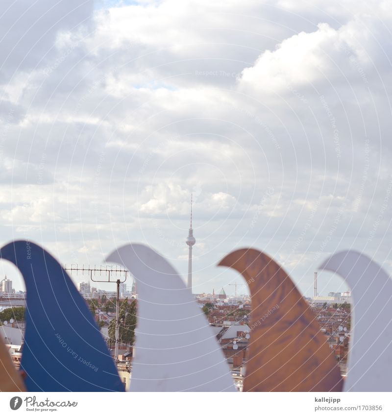 funkwellen Technik & Technologie Telekommunikation Stadt Hauptstadt Skyline bevölkert Haus Hochhaus Turm Wellen Fernsehturm Berlin Funkwellen Antenne Funkturm