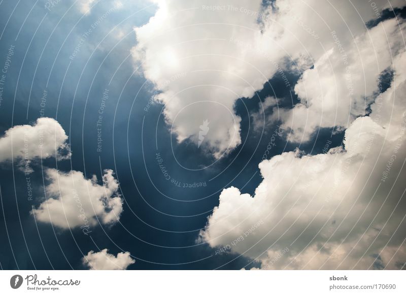 Cloudsphere Farbfoto Außenaufnahme Tag Kontrast Lichterscheinung Sonnenlicht Umwelt Luft Himmel nur Himmel Wolken Klima Wetter Gegenlicht Wolkenhimmel