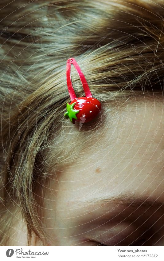 Strawberry Girl Frucht Erdbeeren Stil schön Haare & Frisuren Haarsträhne Haarschmuck Haarspange Mensch feminin Kind Mädchen Frau Erwachsene Kindheit Sommer