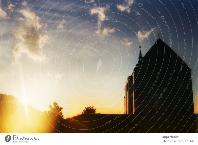 Gottes Haus Sonnenaufgang Gegenlicht Gotteshäuser Religion & Glaube Rücken Himmel