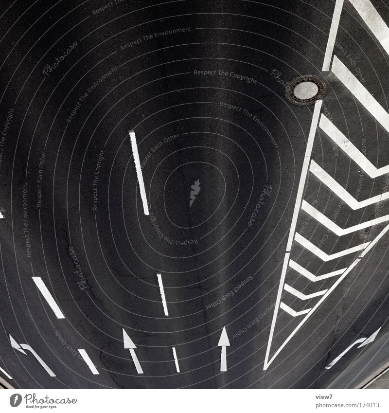 Stadtverkehr Schwarzweißfoto Gedeckte Farben Außenaufnahme Luftaufnahme Menschenleer Textfreiraum oben Starke Tiefenschärfe Totale Brücke Verkehr Verkehrswege