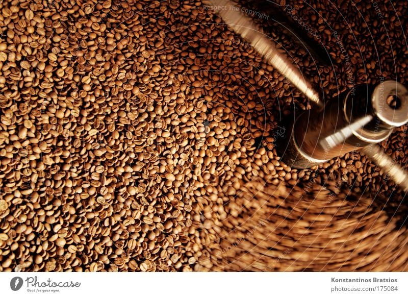 frischer Kaffeeduft Farbfoto Außenaufnahme Menschenleer Tag Schatten Bewegungsunschärfe Lebensmittel Kaffeetrinken Bioprodukte Heißgetränk Espresso