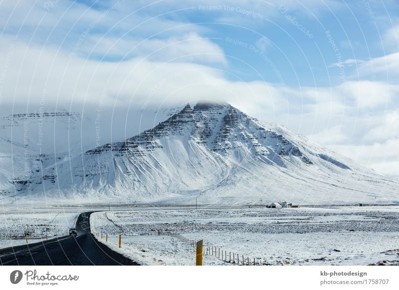 Impressive snowy landscape at the ringroad in Iceland Ferien & Urlaub & Reisen Tourismus Abenteuer Ferne Winter Schnee Winterurlaub schlechtes Wetter Eis Frost
