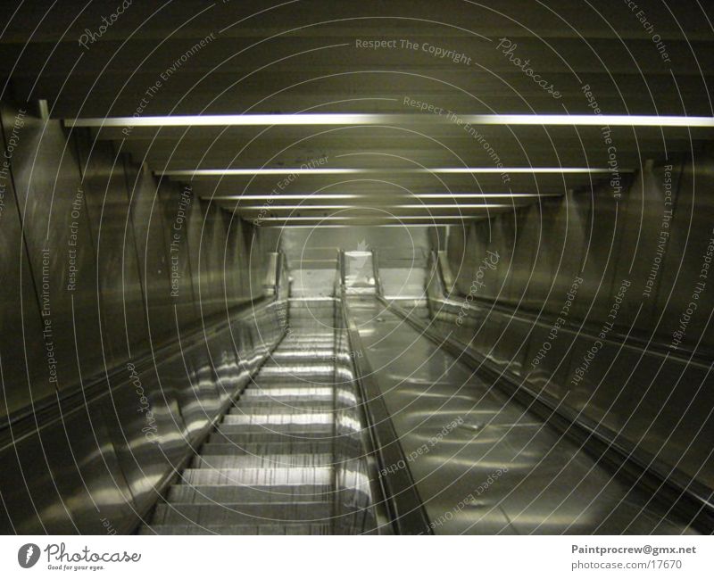 Fahrt ins Ungewisse Rolltreppe Paris Licht Elektrisches Gerät Technik & Technologie abwärts Treppe