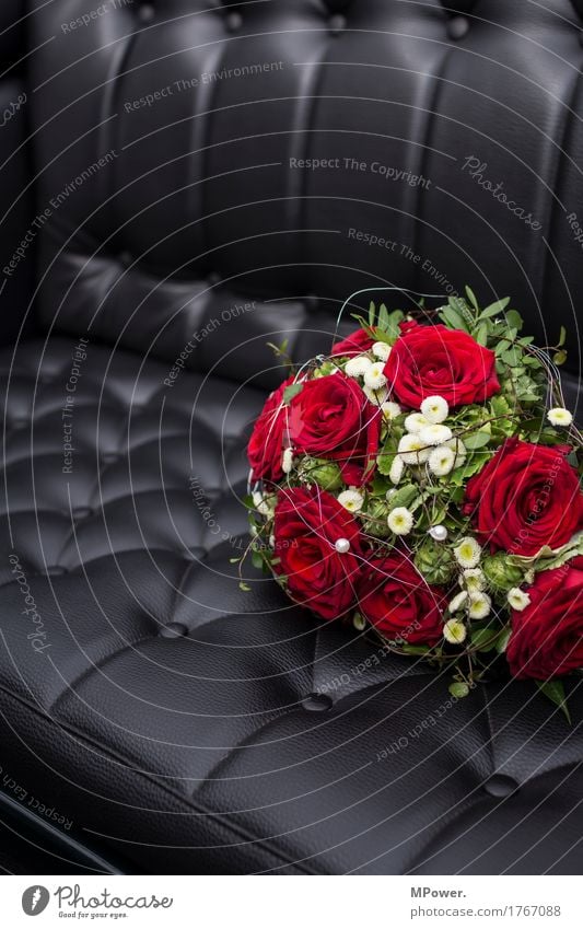 hochzeitsstrauß Leder rot schwarz Hochzeit Hochzeitstag (Jahrestag) Ledersessel Rose Blumenstrauß Valentinstag Geschenk Feste & Feiern Rosenblüte Rosenblätter