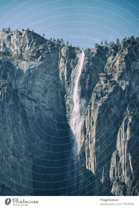 Wasserfall Yosemite NP II Ferien & Urlaub & Reisen Tourismus Ausflug Abenteuer Ferne Freiheit Umwelt Natur Landschaft Klima Hügel Felsen Berge u. Gebirge Gipfel